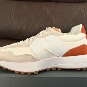 New Balance 327 brand new broken box Beige and Rust Sneakers women’s 6.5